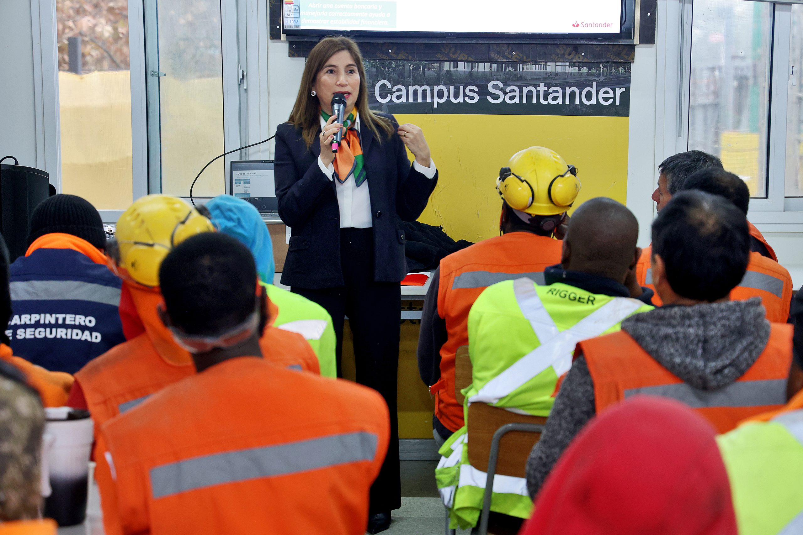 Charlas educación financiera Santander
